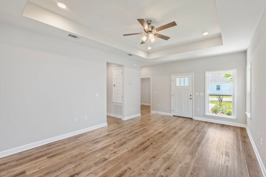 Representative unfurnished interior of a home built from the Austin by CJL Homes in Blossom Grove, Crestview (Image 16).