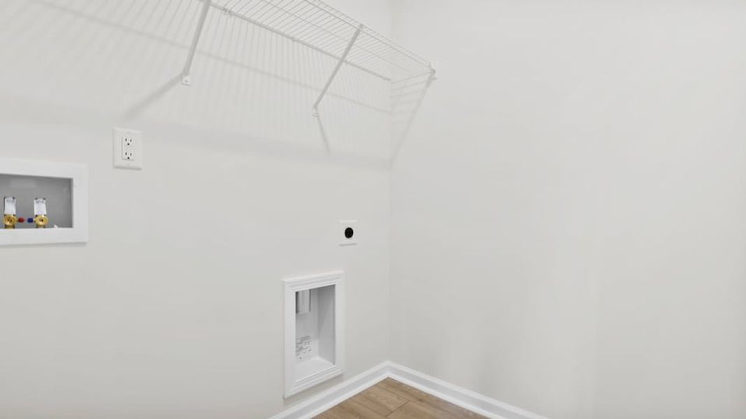 Spacious, unfurnished interior of a new home in Hunters Ridge, Woodruff (Image 36).