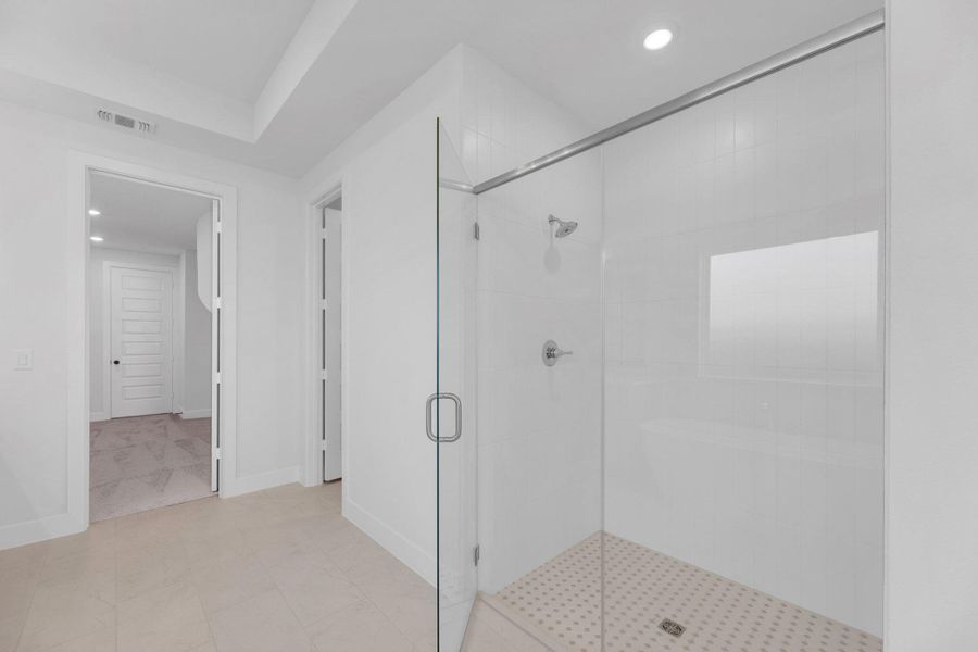 Spacious, unfurnished interior of a new home in Nolina, Georgetown (Image 18).