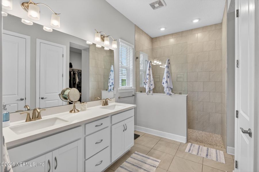 Furnished interior view inside a new home in , Ponte Vedra (Image 42).