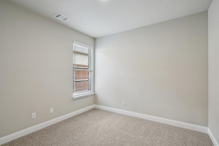 Spacious, unfurnished interior of a new home in , Alvarado (Image 29).