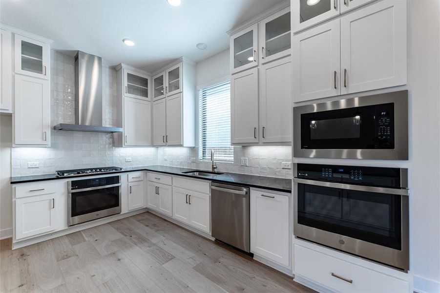 Furnished interior view inside a new home in Sonoma Verde, Rockwall (Image 6).