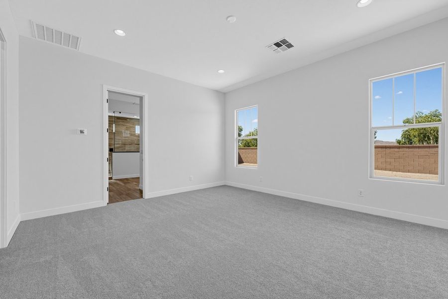 Spacious, unfurnished interior of a new home in Legado, Queen Creek (Image 17).
