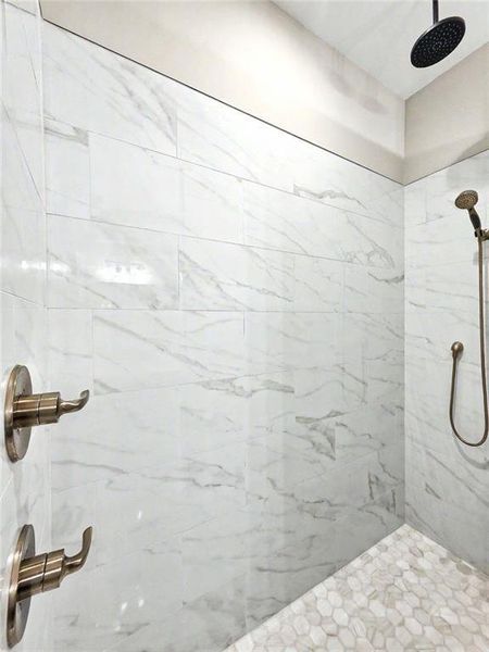 Close-up of interior finishes inside a home in , Waleska (Image 13).