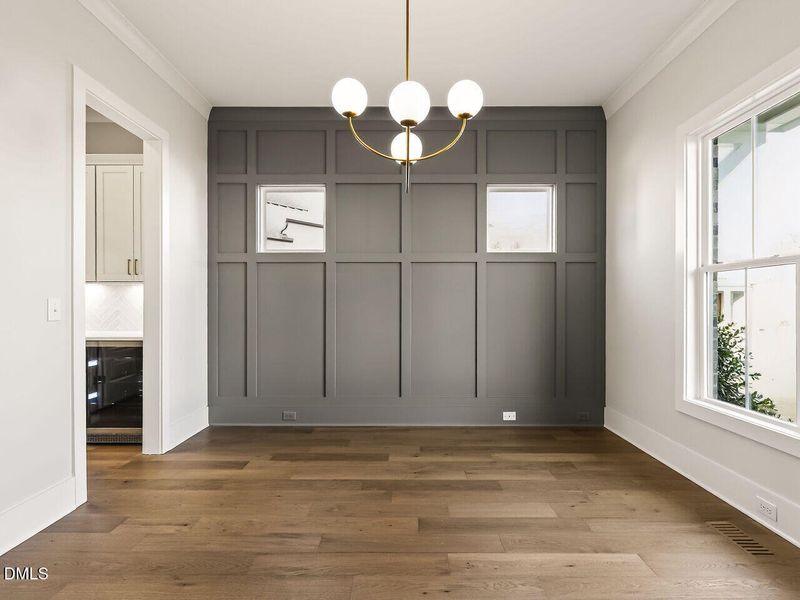 006-1280x960-dining-room