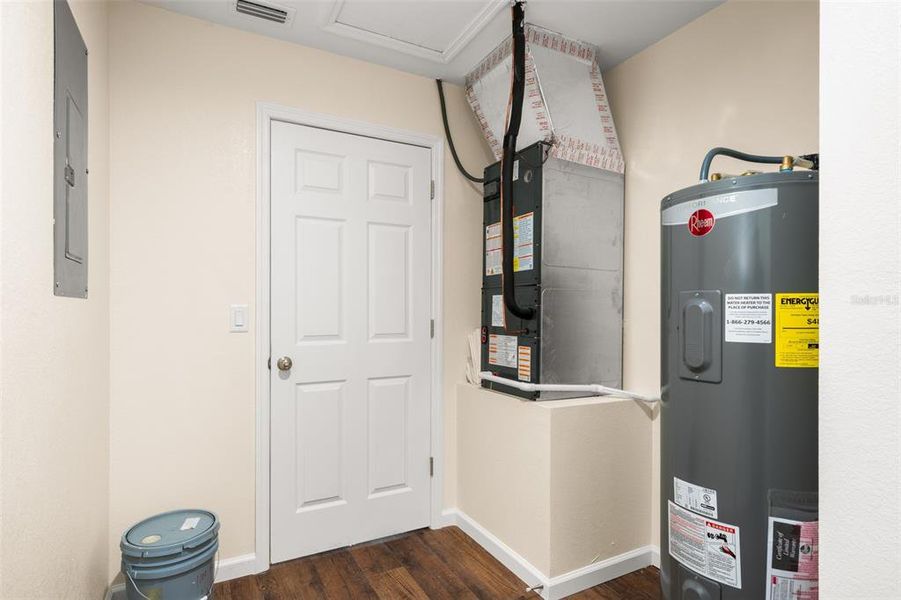 Image 30 of a home in . Image 30 of a home in .