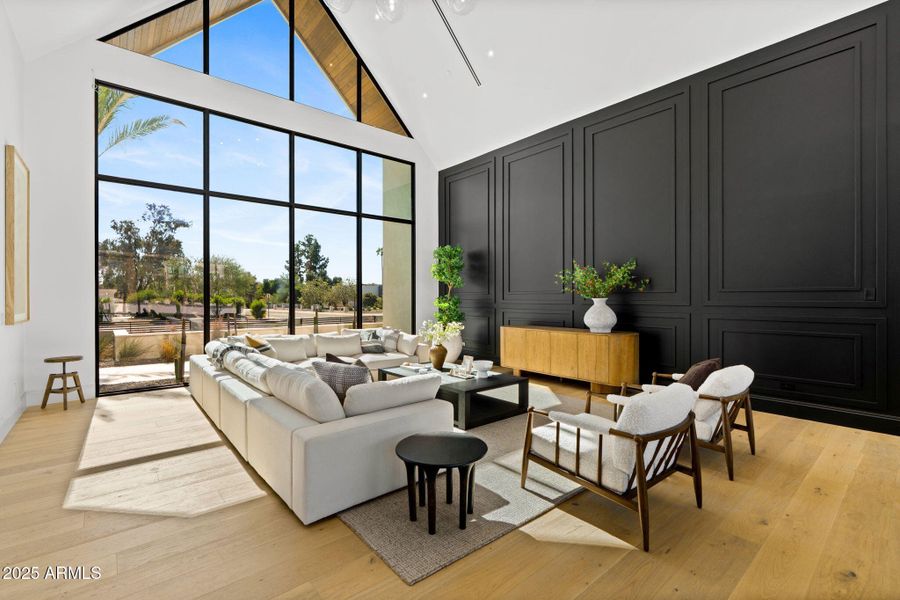 7-web-or-mls-6230-e-hillcrest-blvd 7-web-or-mls-6230-e-hillcrest-blvd