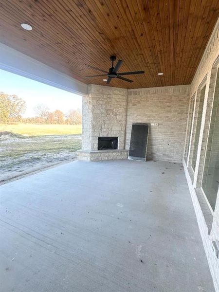 Exterior details and patio area of a home in , Weatherford (Image 2). Exterior details and patio area of a home in , Weatherford (Image 2).