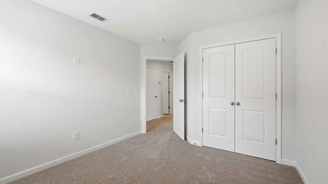 Spacious, unfurnished interior of a new home in Wheatfield, Shelbyville (Image 35). Spacious, unfurnished interior of a new home in Wheatfield, Shelbyville (Image 35).