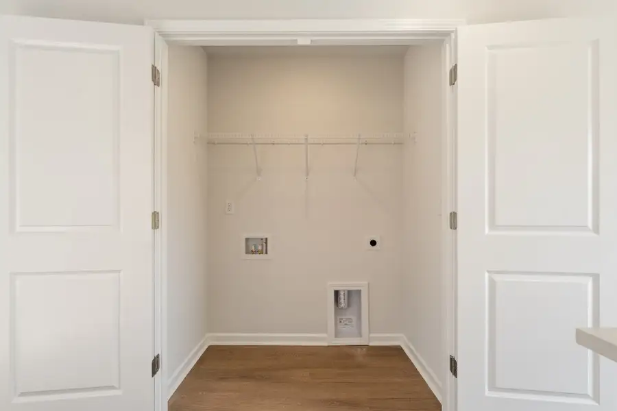 Spacious, unfurnished interior of a new home in Evergreen, Spartanburg (Image 15).