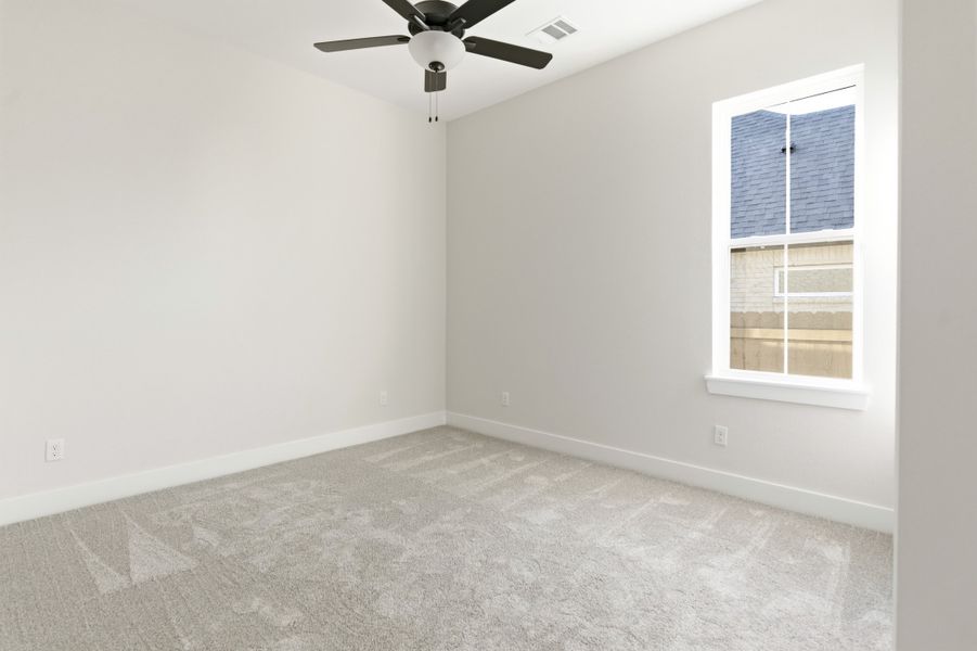 Spacious, unfurnished interior of a new home in Stella Ranch, Bryan (Image 25).