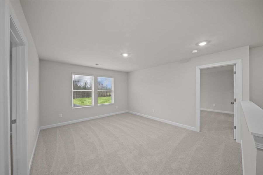 Spacious, unfurnished interior of a new home in Shiloh Valley, Piedmont (Image 18).