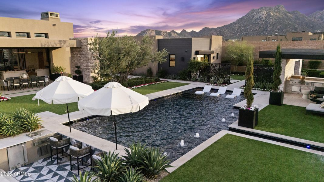 85-DJI_20251112164014_0785_D