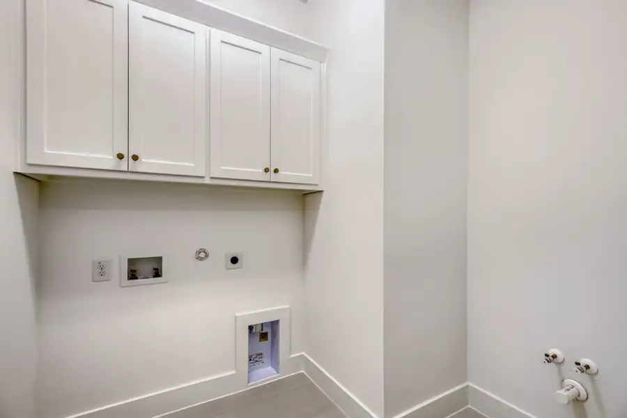 611 Falls - Laundry Room 611 Falls - Laundry Room
