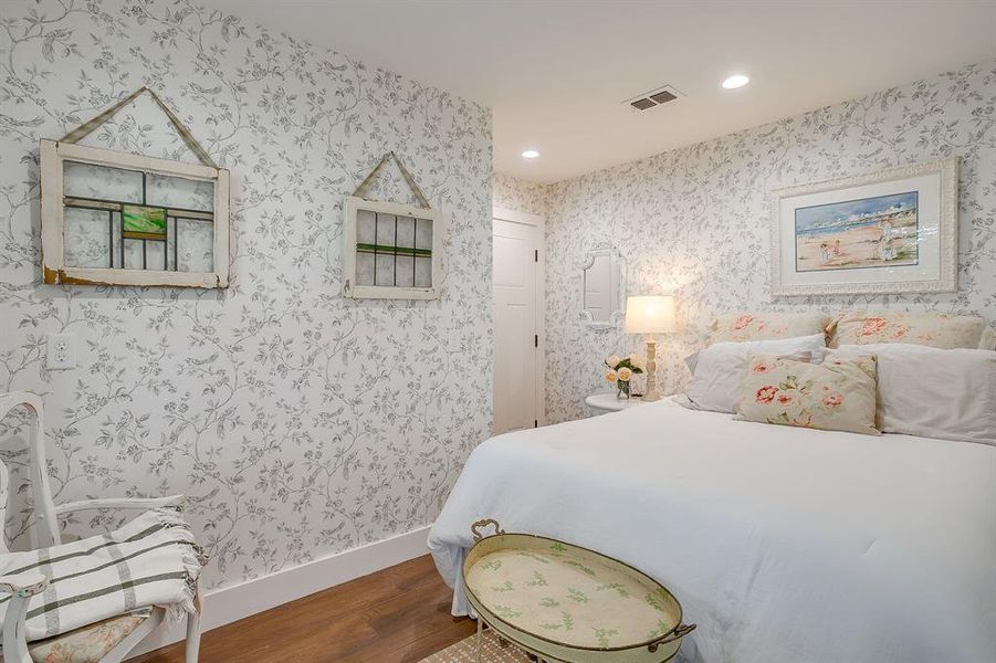 Furnished interior view inside a new home in , Weatherford (Image 16).