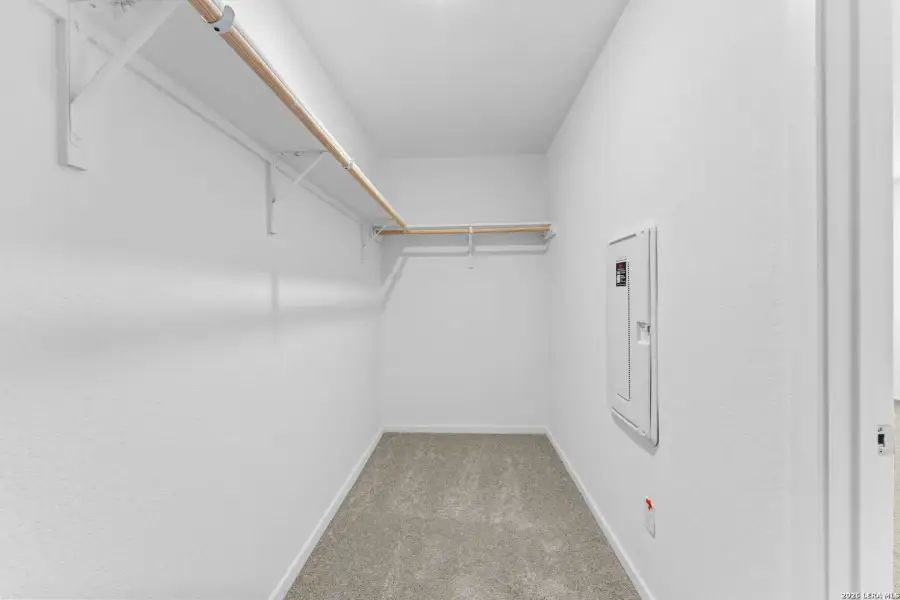 Spacious, unfurnished interior of a new home in Sky Ranch, New Braunfels (Image 29).