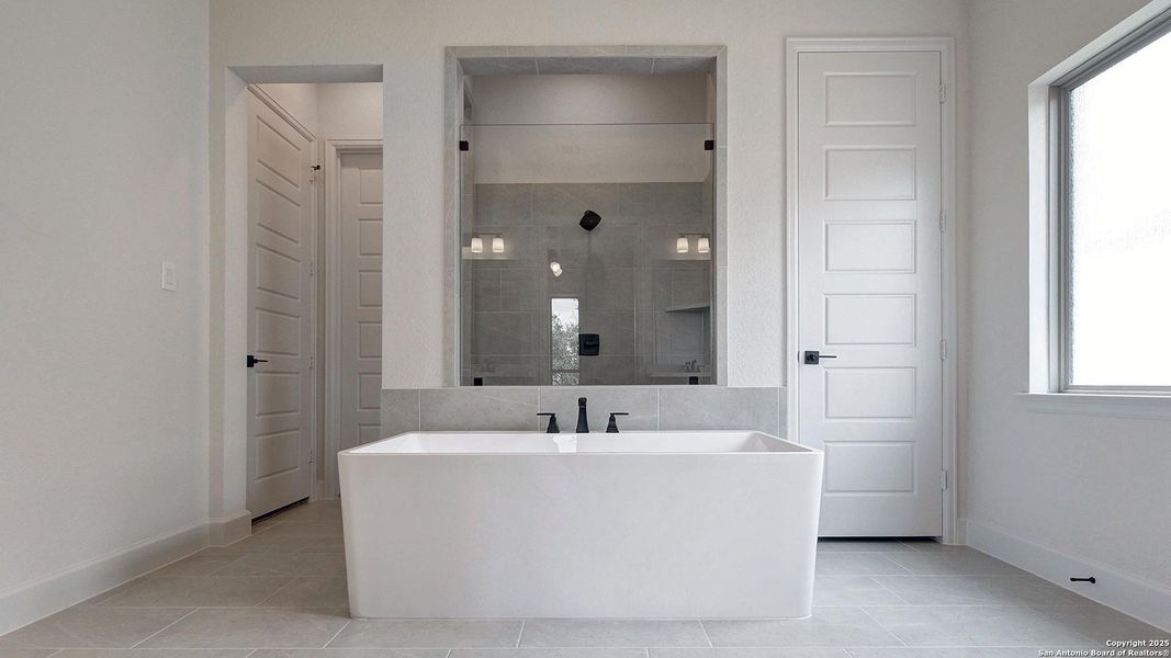 Furnished interior view inside a new home in Ranches At Creekside 55', Boerne (Image 12). Furnished interior view inside a new home in Ranches At Creekside 55', Boerne (Image 12).