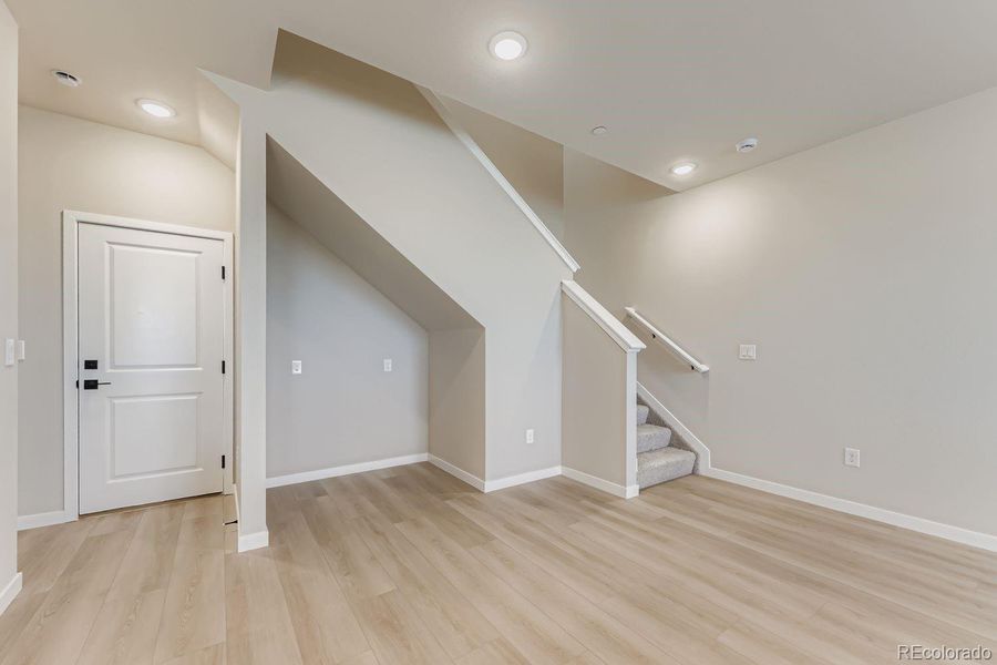 dining / pocket office area dining / pocket office area