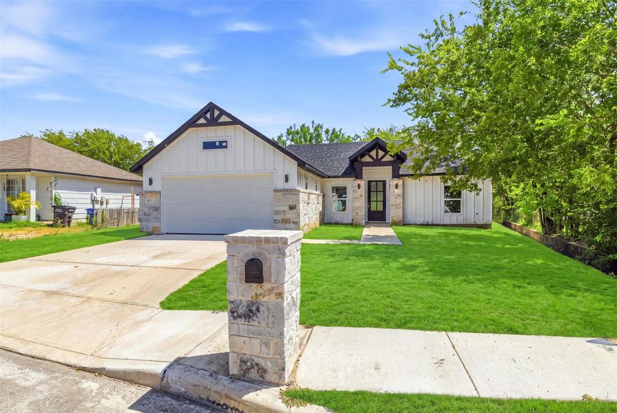 Front exterior of a new home in , San Antonio, TX, highlighting curb appeal (Image 17).