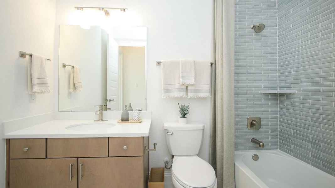 Model home photos of similar floorplans, not pictures of actual home. Model home photos of similar floorplans, not pictures of actual home.