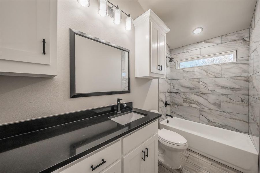 Furnished interior view inside a new home in , Bridgeport (Image 4).