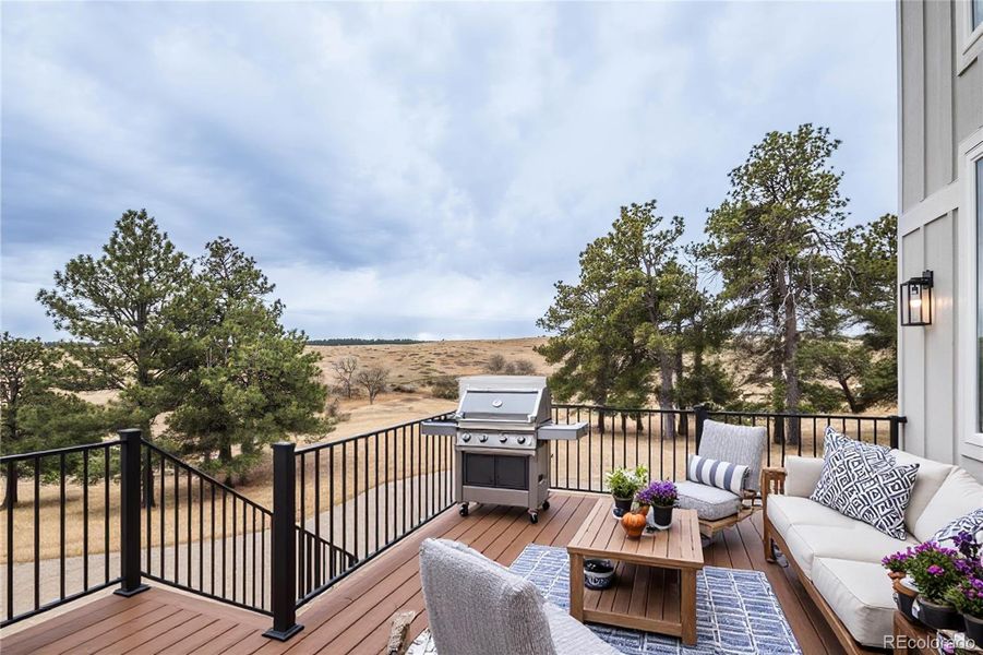 Exterior details and patio area of a home in , Kiowa (Image 28).