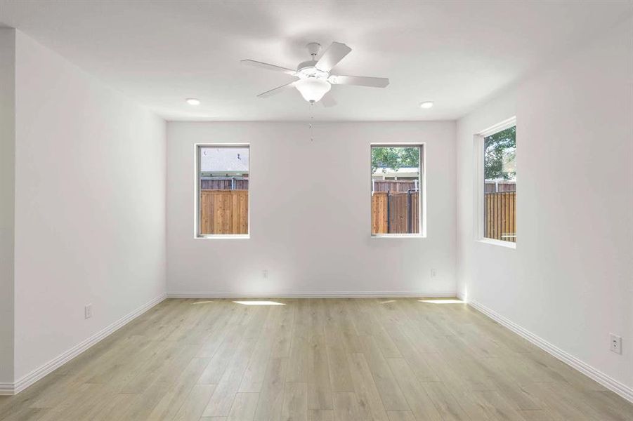 Spacious, unfurnished interior of a new home in Sereno Oaks at Buckner Terrace, Dallas (Image 19). Spacious, unfurnished interior of a new home in Sereno Oaks at Buckner Terrace, Dallas (Image 19).