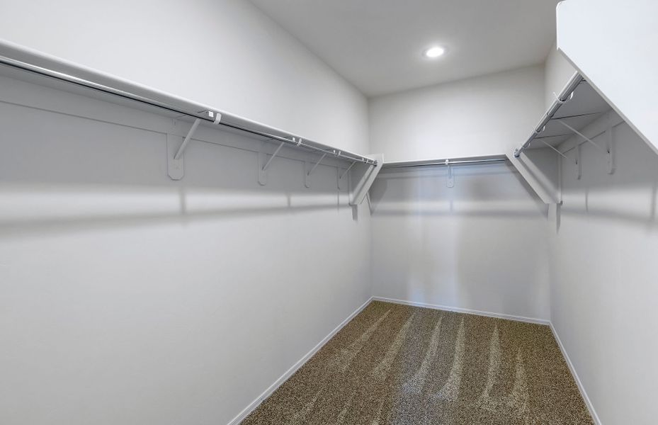 Spacious, unfurnished interior of a new home in Copper Falls, Buckeye (Image 20).