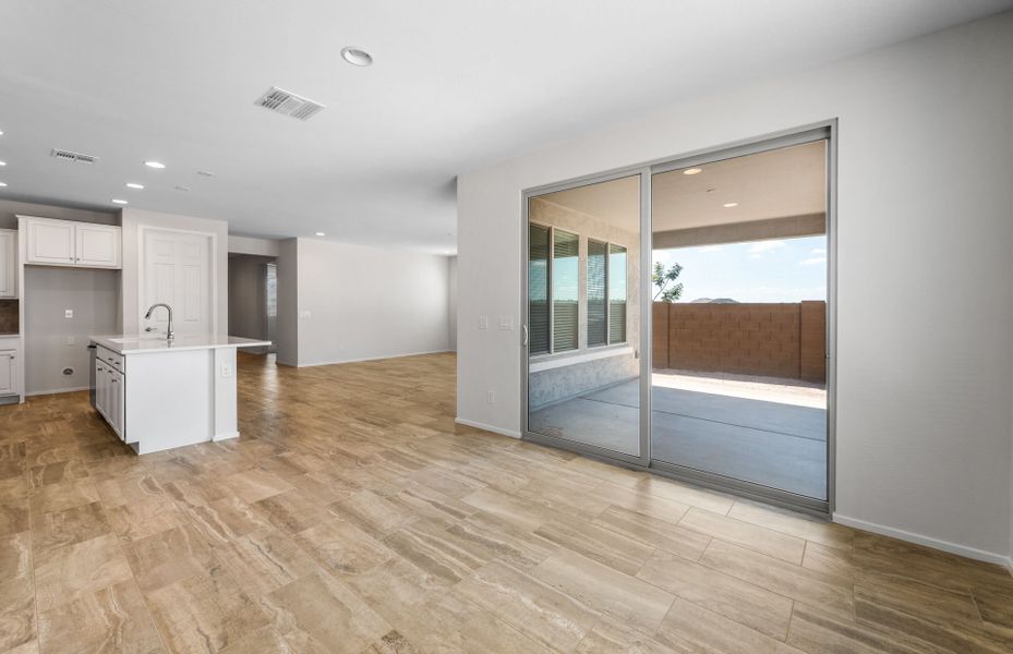 Spacious, unfurnished interior of a new home in Sun City Anthem at Merrill Ranch, Florence (Image 16). Spacious, unfurnished interior of a new home in Sun City Anthem at Merrill Ranch, Florence (Image 16).