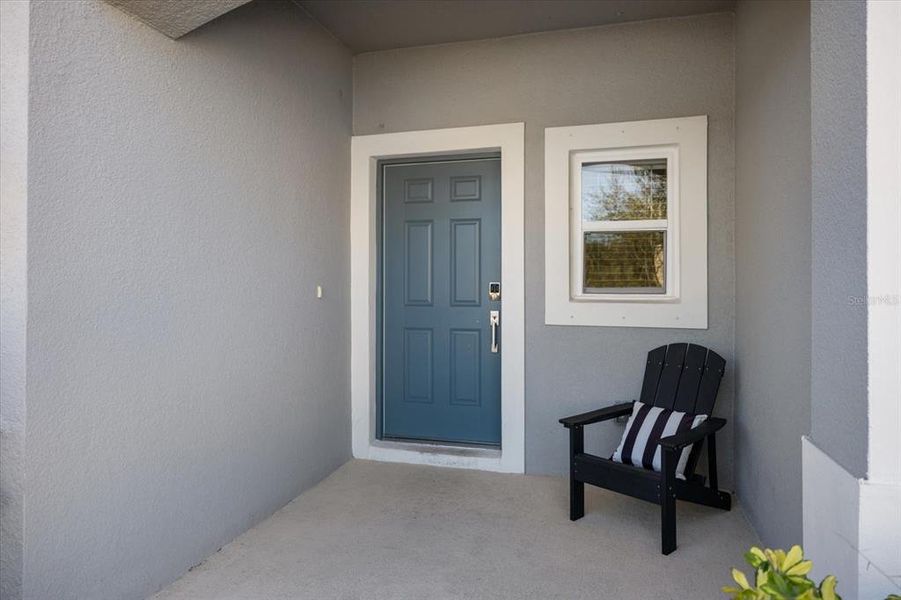 Exterior details and patio area of a home in Palmero, Nokomis (Image 25).
