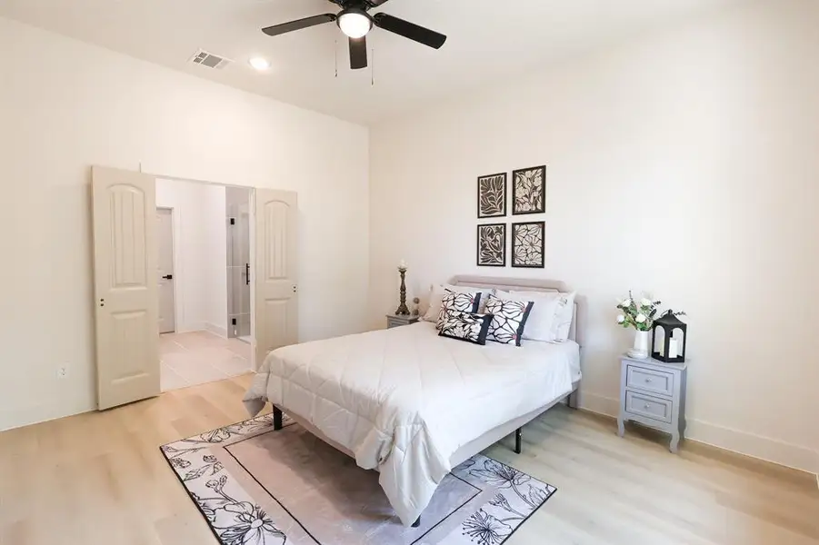 Furnished interior view inside a new home in , Fort Worth (Image 5). Furnished interior view inside a new home in , Fort Worth (Image 5).