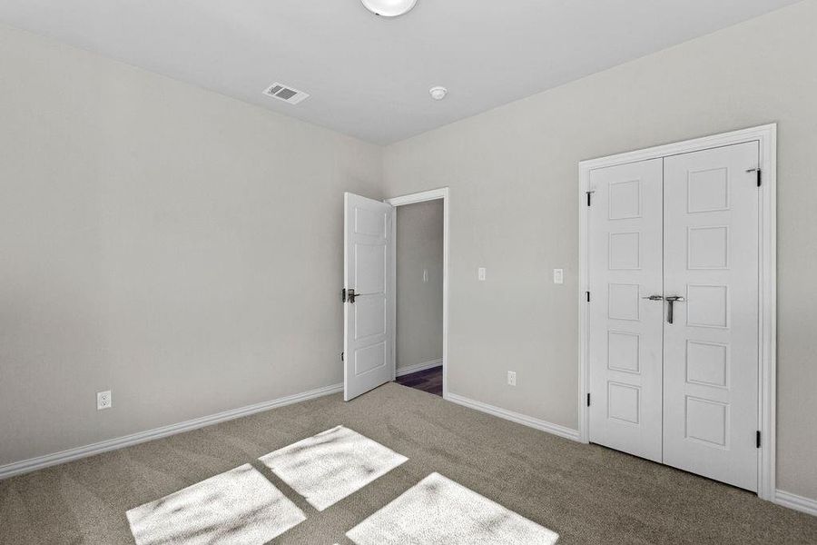 Spacious, unfurnished interior of a new home in , Fort Worth (Image 20).