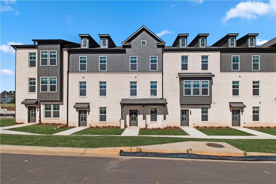 Image 42 of a home in Daybreak.