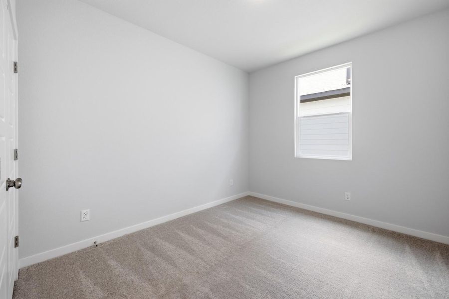 Spacious, unfurnished interior of a new home in Stallion Run, Buda (Image 32).