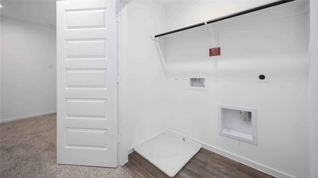 Spacious, unfurnished interior of a new home in Alaia Crossing, Houston (Image 9). Spacious, unfurnished interior of a new home in Alaia Crossing, Houston (Image 9).