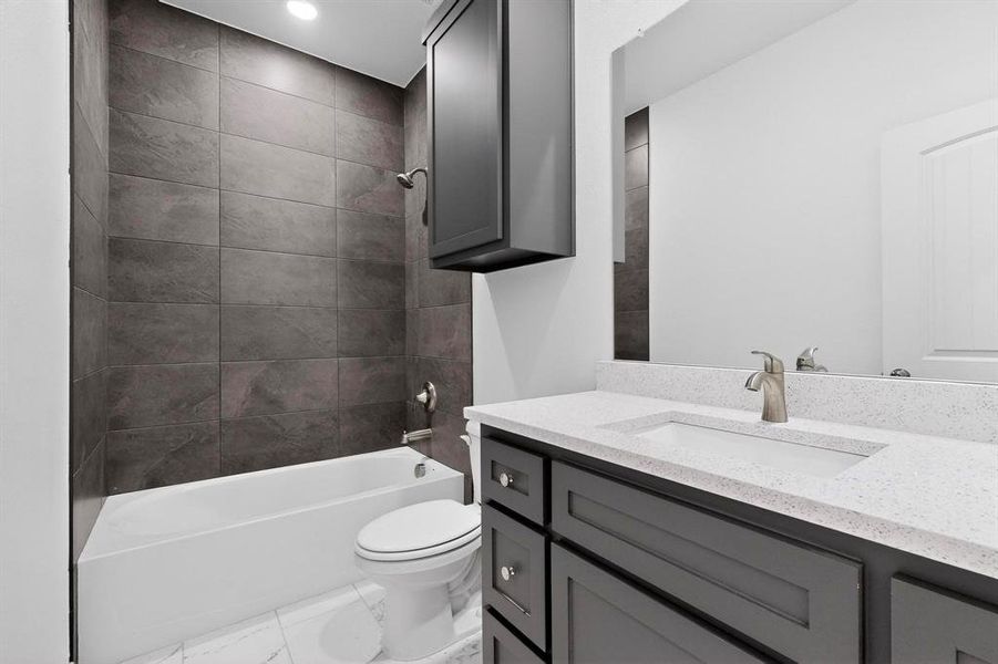 Furnished interior view inside a new home in , Dallas (Image 9).