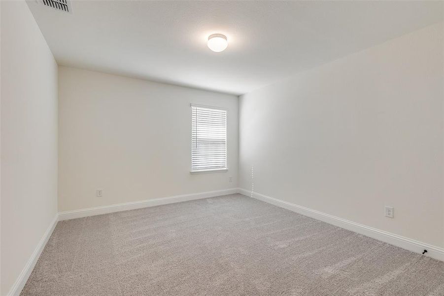 Spacious, unfurnished interior of a new home in Sierra Vista at Kelly Ranch, Aledo (Image 13).