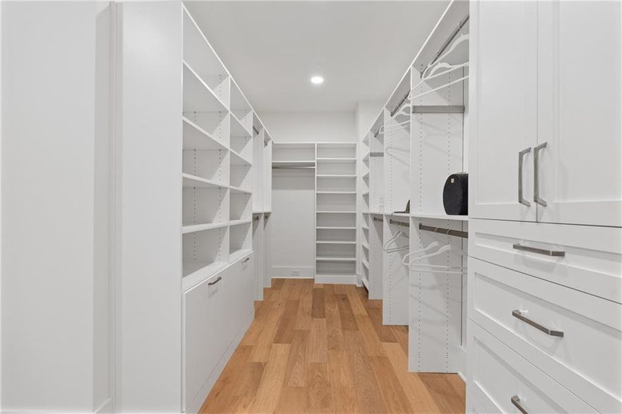 Image 85 of a home in .