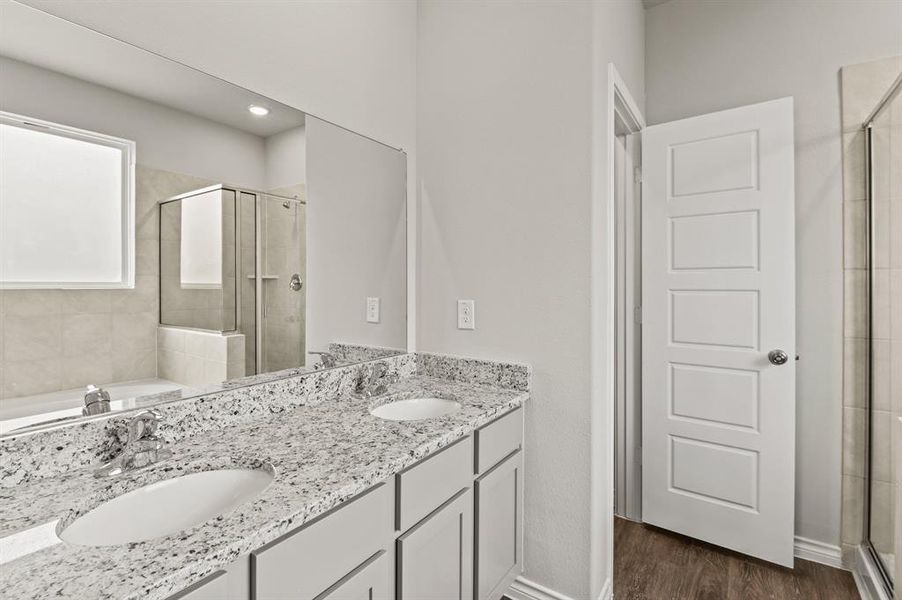 Furnished interior view inside a new home in Deer Creek, Fort Worth (Image 14). Furnished interior view inside a new home in Deer Creek, Fort Worth (Image 14).