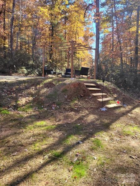 Natural landscape and outdoor views near in Lake Lure (Image 28). Natural landscape and outdoor views near in Lake Lure (Image 28).