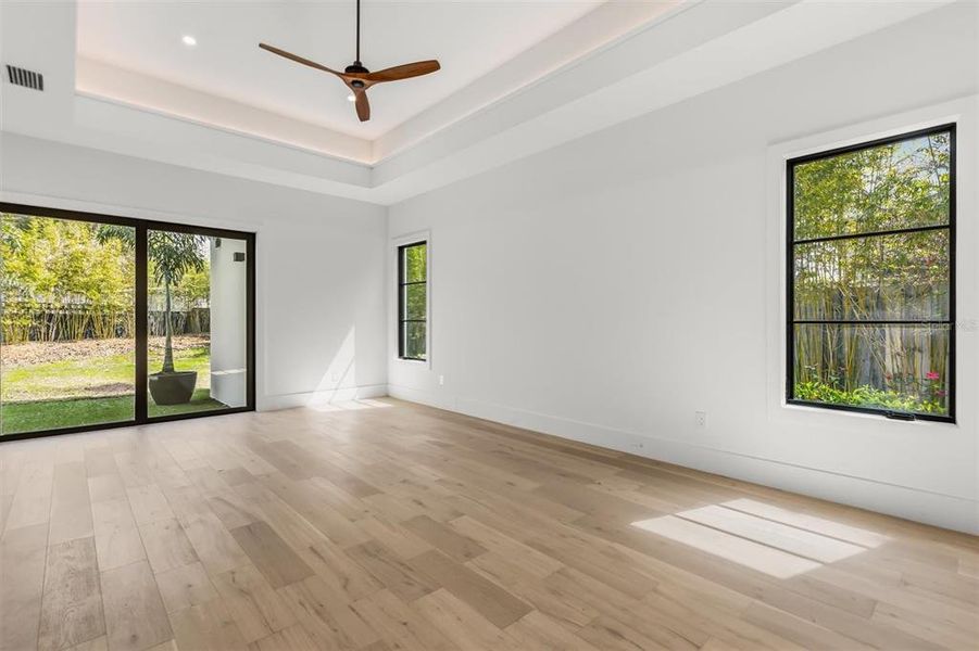 Spacious, unfurnished interior of a new home in , Winter Park (Image 51).