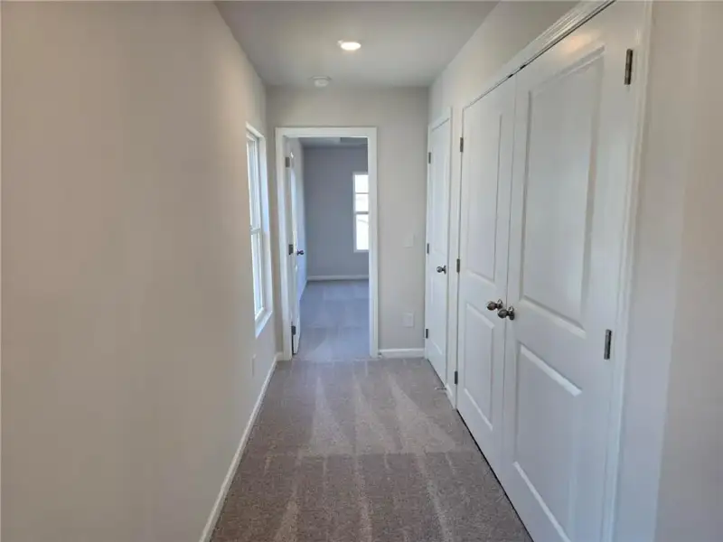 Spacious, unfurnished interior of a new home in Magnolia Trace, Flowery Branch (Image 11). Spacious, unfurnished interior of a new home in Magnolia Trace, Flowery Branch (Image 11).