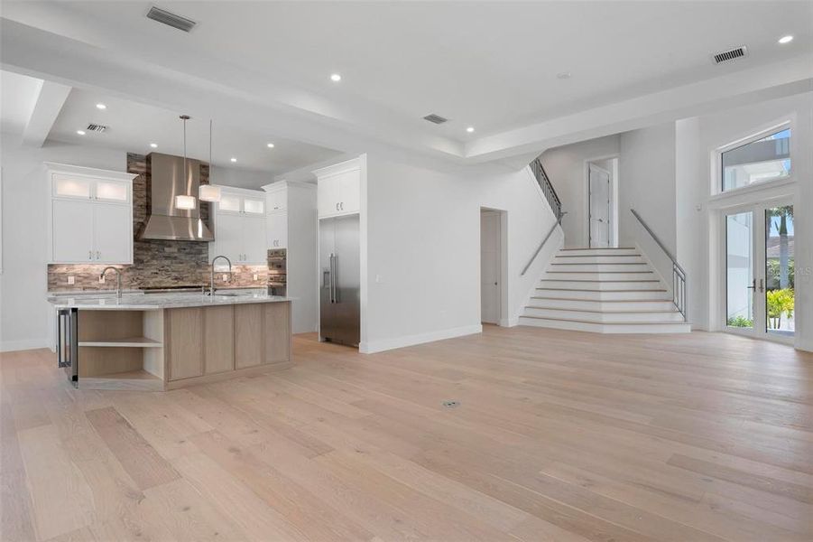 Spacious, unfurnished interior of a new home in , Sarasota (Image 56).