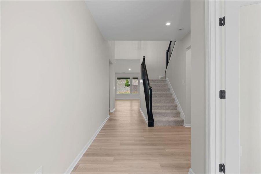 Spacious, unfurnished interior of a new home in Easton Park, Dallas (Image 35).