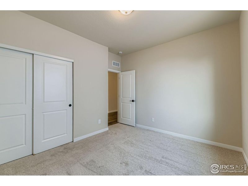 Spacious, unfurnished interior of a new home in Hidden Creek, Frederick (Image 20).