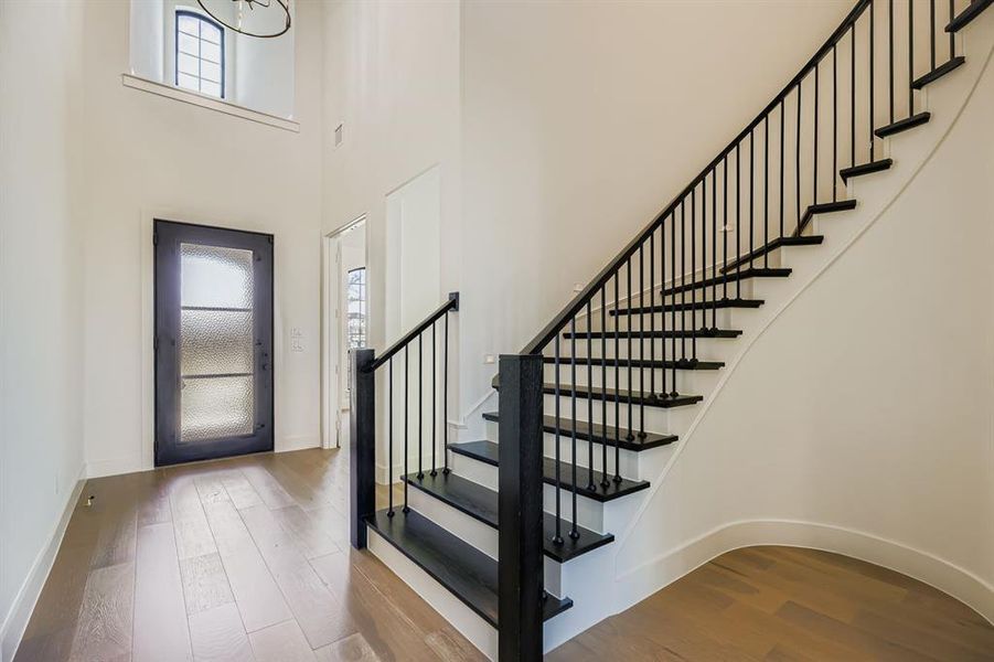 Spacious, unfurnished interior of a new home in , The Colony (Image 15).