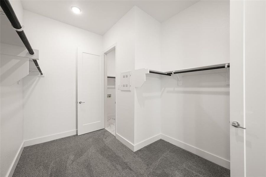 Spacious, unfurnished interior of a new home in , Venus (Image 20). Spacious, unfurnished interior of a new home in , Venus (Image 20).