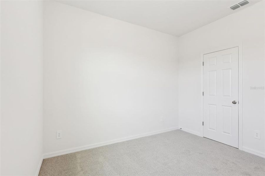 Spacious, unfurnished interior of a new home in The Meadow at Crossprairie Bungalows, St. Cloud (Image 19).