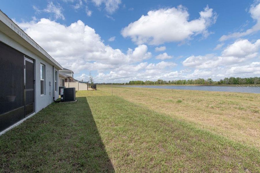 Exterior details and patio area of a home in , St. Cloud (Image 3).