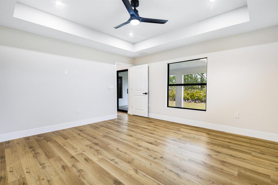 Spacious, unfurnished interior of a new home in , Lehigh Acres (Image 46).